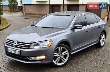 Седан Volkswagen Passat 2014 в Ивано-Франковске