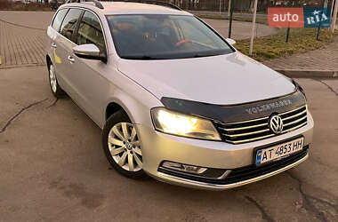 Універсал Volkswagen Passat 2013 в Івано-Франківську