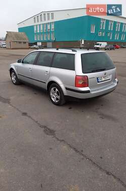 Универсал Volkswagen Passat 2002 в Тульчине