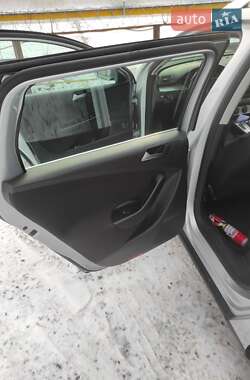 Универсал Volkswagen Passat 2009 в 