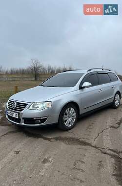 Універсал Volkswagen Passat 2010 в Запоріжжі