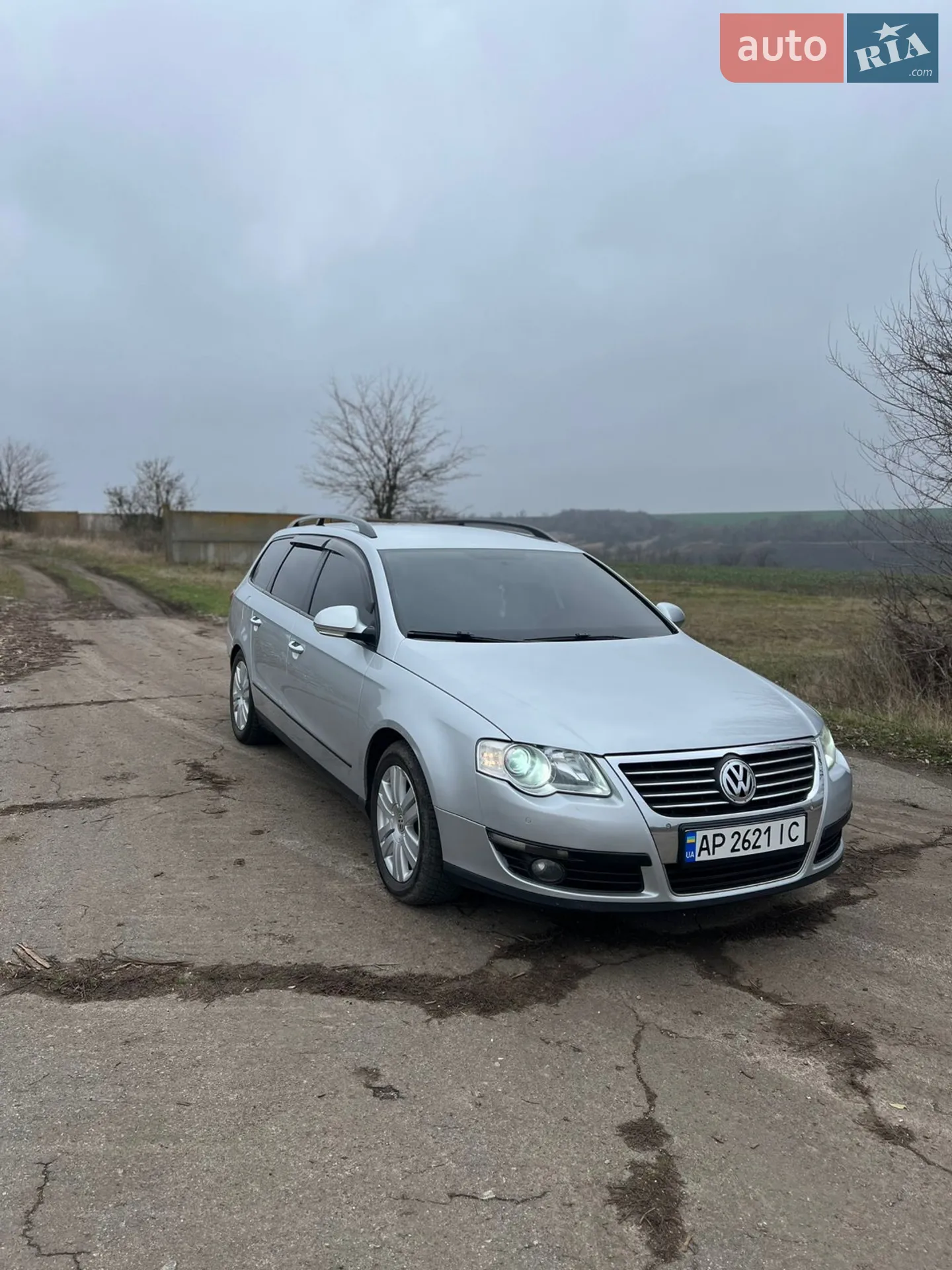 2010 Volkswagen Passat - мініатюра 21