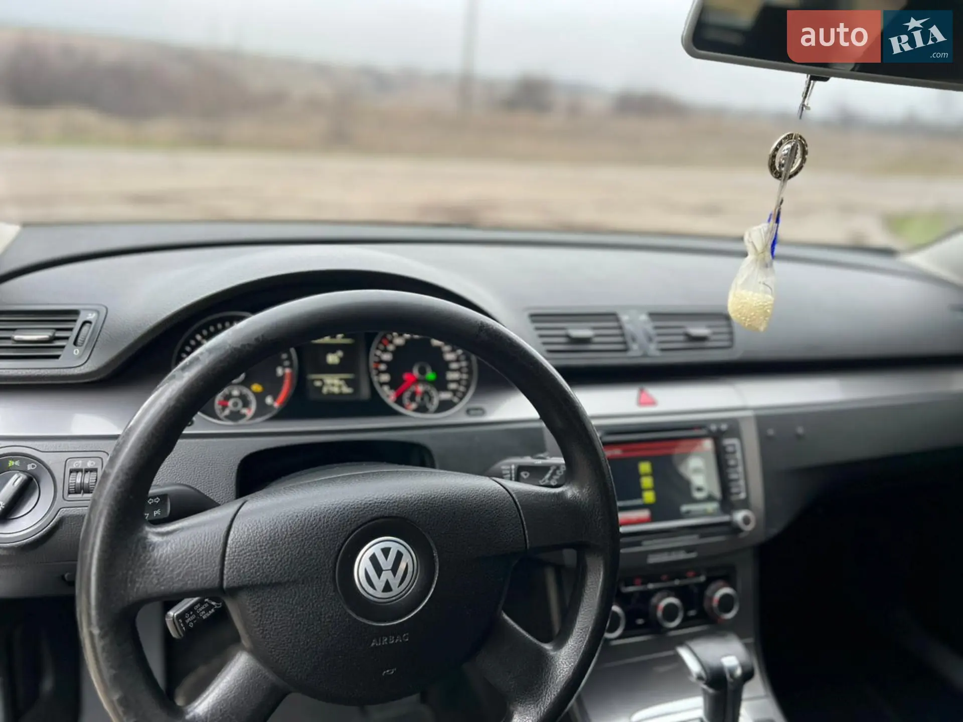 2010 Volkswagen Passat - мініатюра 24