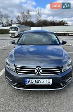 Седан Volkswagen Passat 2011 в 