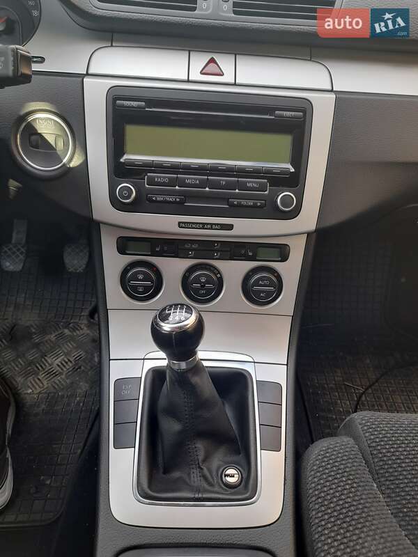 Седан Volkswagen Passat 2009 в Києві фото 9 Седан Volkswagen Passat 2009 в Києві