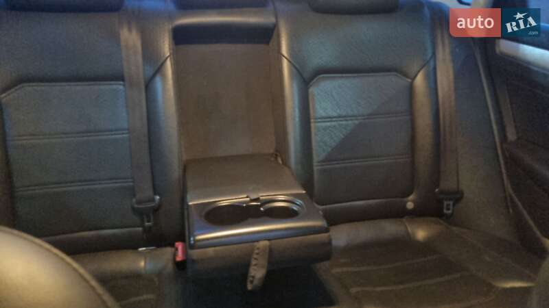 Седан Volkswagen Passat 2012 в Житомирі