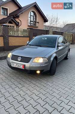 Седан Volkswagen Passat 2005 в Стрию