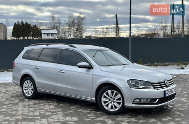 Універсал Volkswagen Passat 2013 в Львові