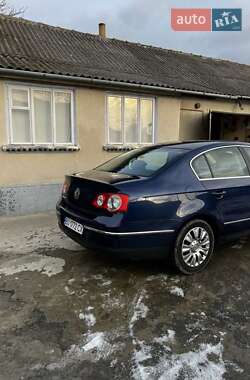 Седан Volkswagen Passat 2008 в Гусятине