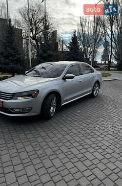 Седан Volkswagen Passat 2013 в Одессе