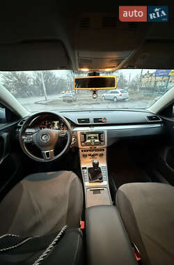 Универсал Volkswagen Passat 2013 в Сумах