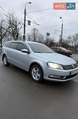 Универсал Volkswagen Passat 2013 в Сумах