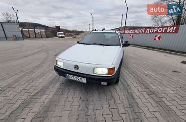 Универсал Volkswagen Passat 1988 в Кременце