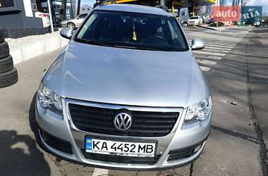 Універсал Volkswagen Passat 2005 в Києві