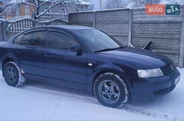 Седан Volkswagen Passat 1999 в Александрие