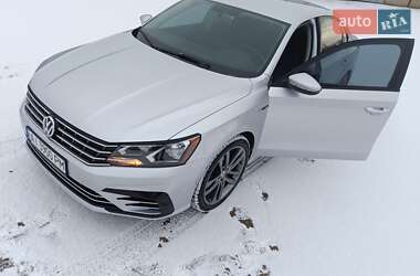 Седан Volkswagen Passat 2017 в Голованевске