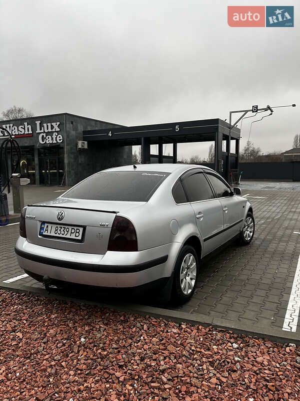 Седан Volkswagen Passat 2002 в Тараще