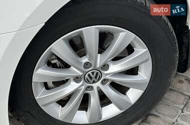 Седан Volkswagen Passat 2014 в Кривом Роге