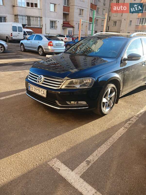 Универсал Volkswagen Passat 2012 в Хмельницком