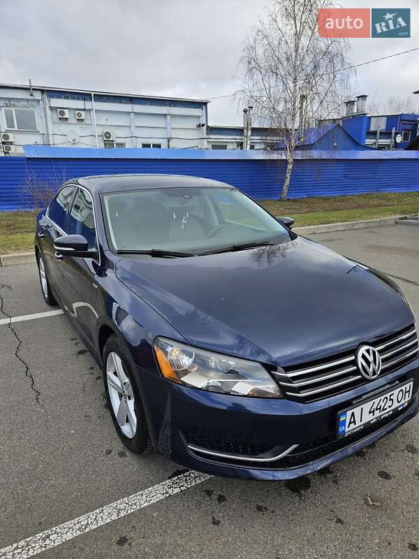 Седан Volkswagen Passat 2013 в Борисполе
