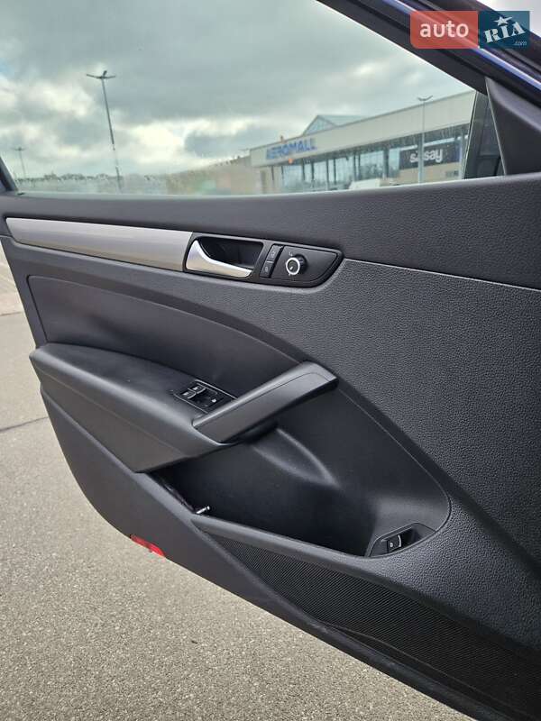 Седан Volkswagen Passat 2013 в Борисполе