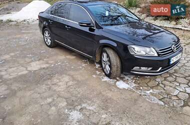 Седан Volkswagen Passat 2011 в Львові