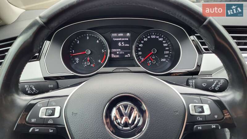 Універсал Volkswagen Passat 2016 в Калуші