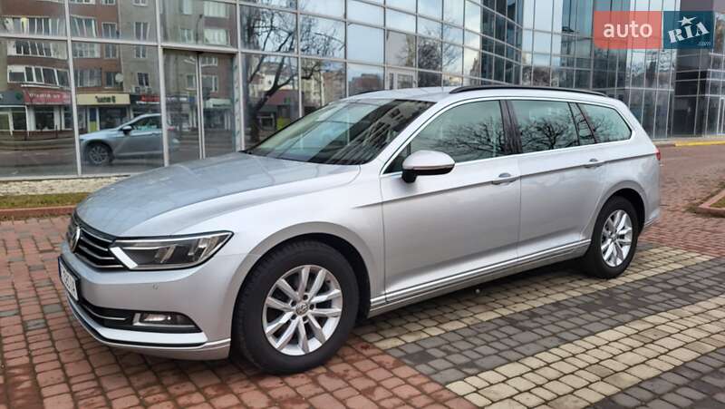 Універсал Volkswagen Passat 2016 в Калуші