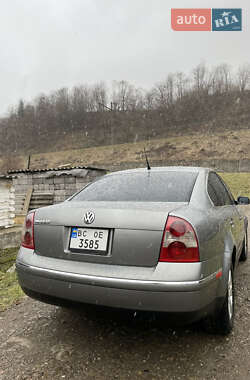 Седан Volkswagen Passat 2002 в Турці