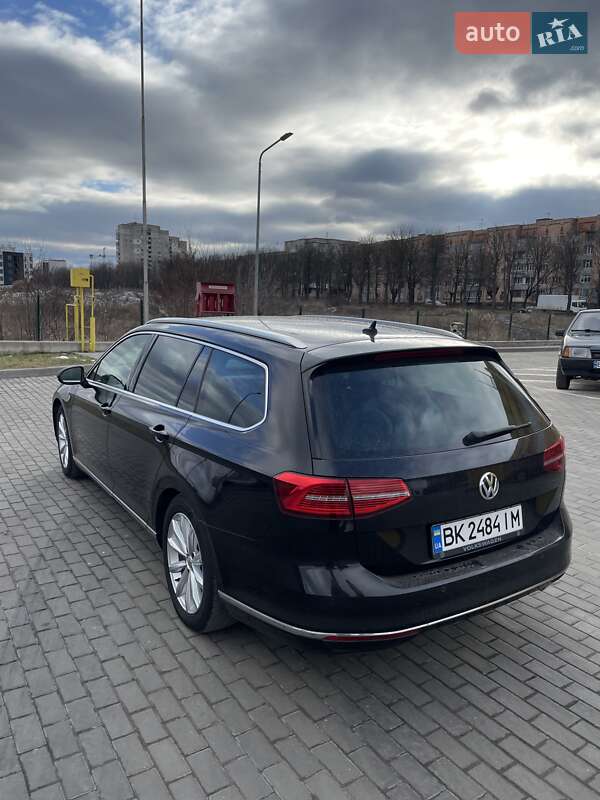 Универсал Volkswagen Passat 2018 в Ровно