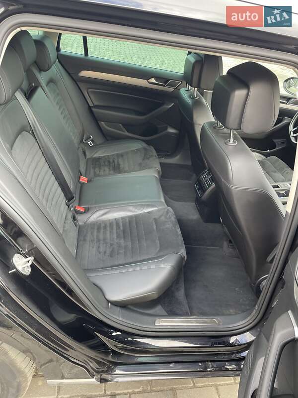 Универсал Volkswagen Passat 2018 в Ровно