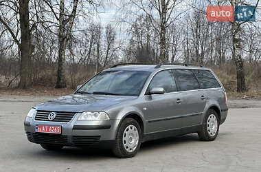 Універсал Volkswagen Passat 2002 в Звягелі