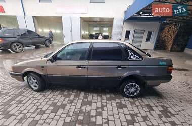Седан Volkswagen Passat 1988 в 