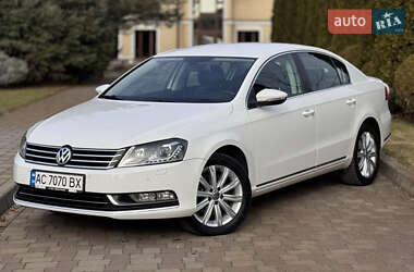 Седан Volkswagen Passat 2013 в Сарнах