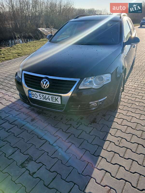 Универсал Volkswagen Passat 2008 в Зборове