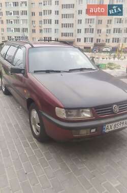 Универсал Volkswagen Passat 1994 в Харькове