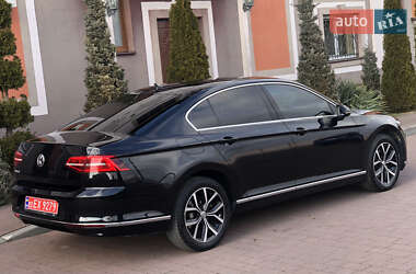 Седан Volkswagen Passat 2018 в Стрию