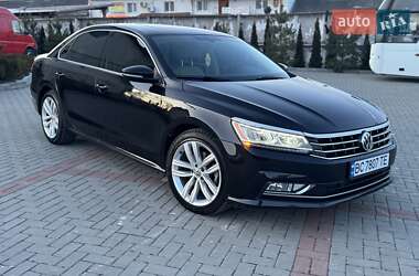 Седан Volkswagen Passat 2017 в Золочеві