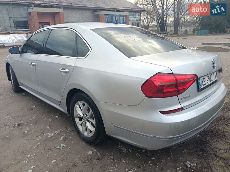 Седан Volkswagen Passat 2016 в Криничках