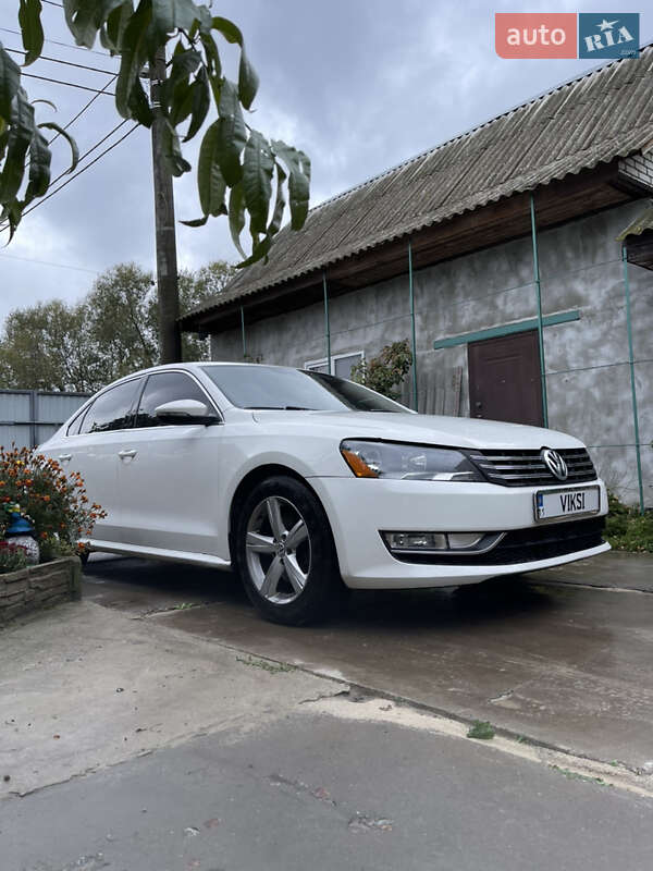 Седан Volkswagen Passat 2015 в Киеве