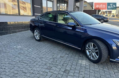 Седан Volkswagen Passat 2016 в Тячеве