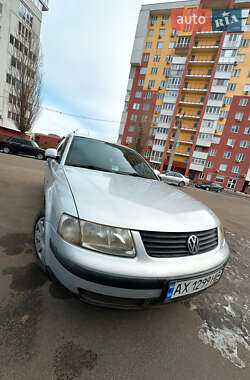 Седан Volkswagen Passat 1997 в Харкові