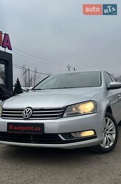 Седан Volkswagen Passat 2012 в Білогородці