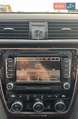 Седан Volkswagen Passat 2012 в 