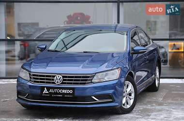 Седан Volkswagen Passat 2016 в Харкові