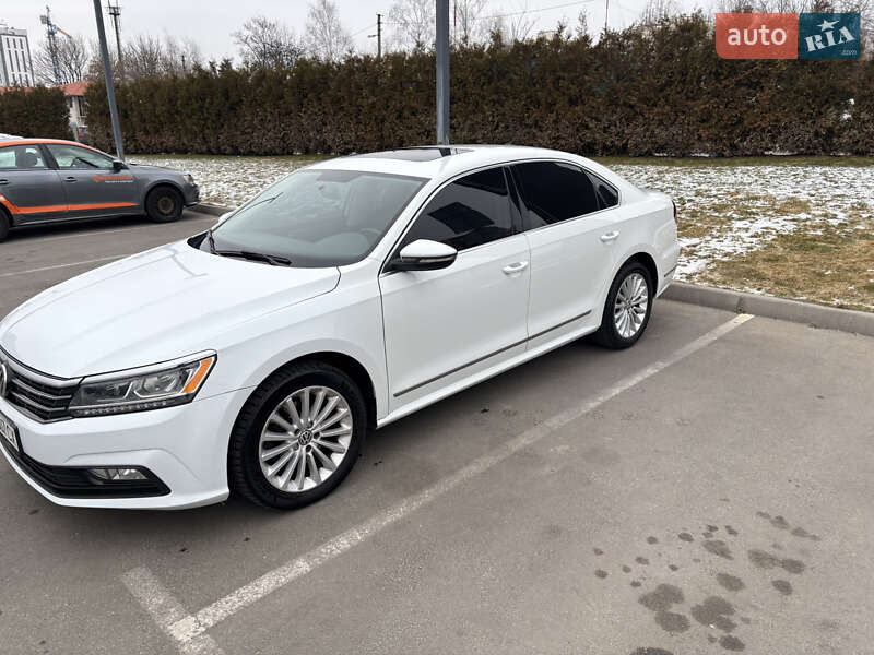 Седан Volkswagen Passat 2017 в Киеве