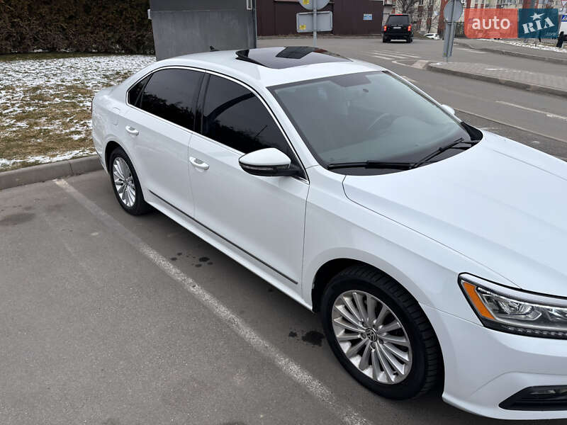 Седан Volkswagen Passat 2017 в Киеве