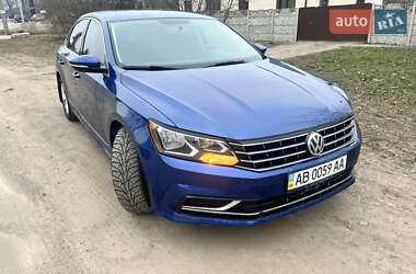 Седан Volkswagen Passat 2017 в Виннице