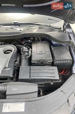 Универсал Volkswagen Passat 2011 в 