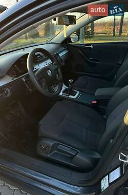 Универсал Volkswagen Passat 2010 в 